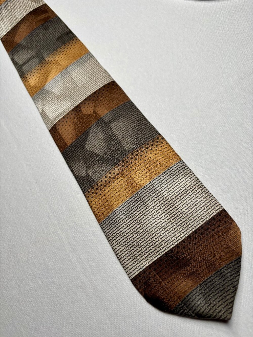 HONORS Necktie 59"